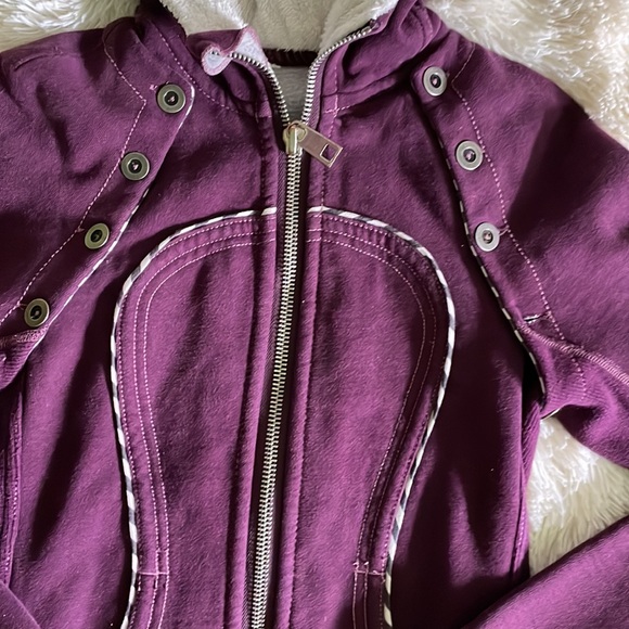 lululemon Special Edition Fleece-Lined Hoodie - Picture 3 of 10